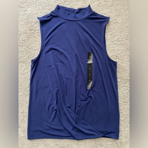 Banana Republic Tops - NWT Banana Republic Dressy Tank Size M